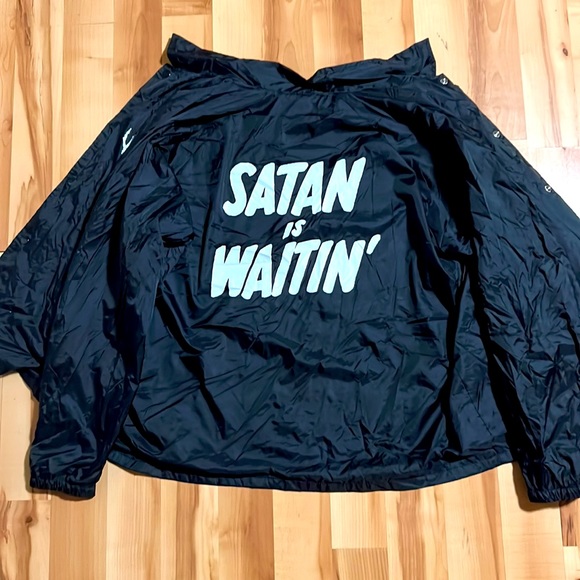 CREEPSTREET SATAN IS WAITIN’ UNISEX WINDBREAKER. 😈😈😈 XXL - Picture 4 of 8